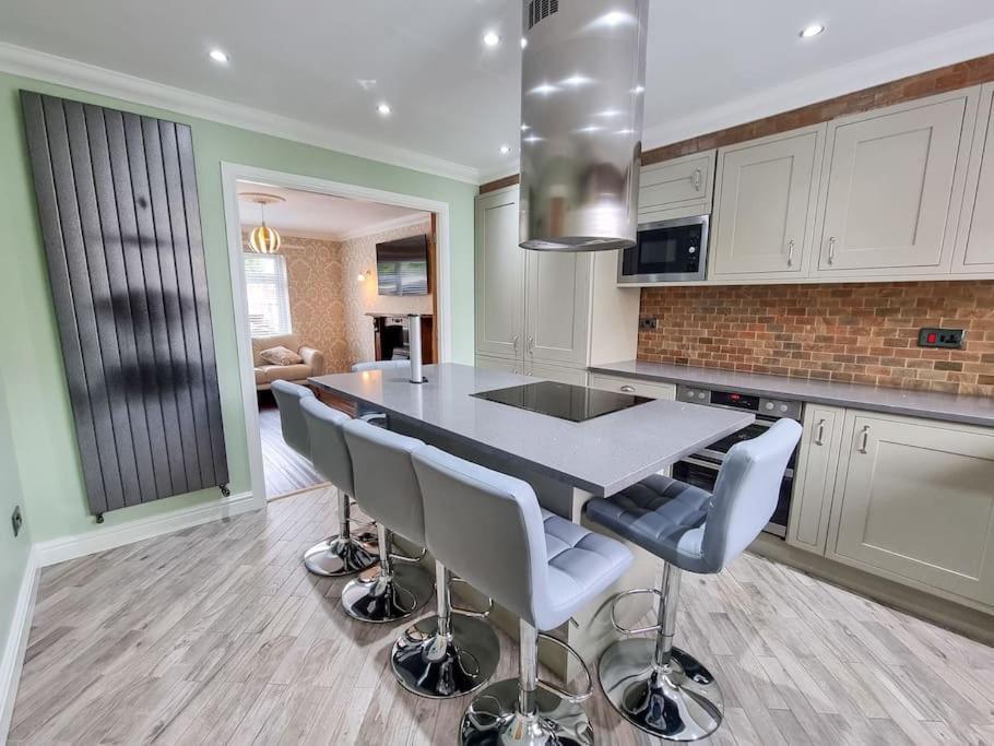 מנצ'סטר Stunning Family Home Close To The City Centre מראה חיצוני תמונה