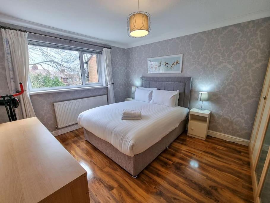 מנצ'סטר Stunning Family Home Close To The City Centre מראה חיצוני תמונה